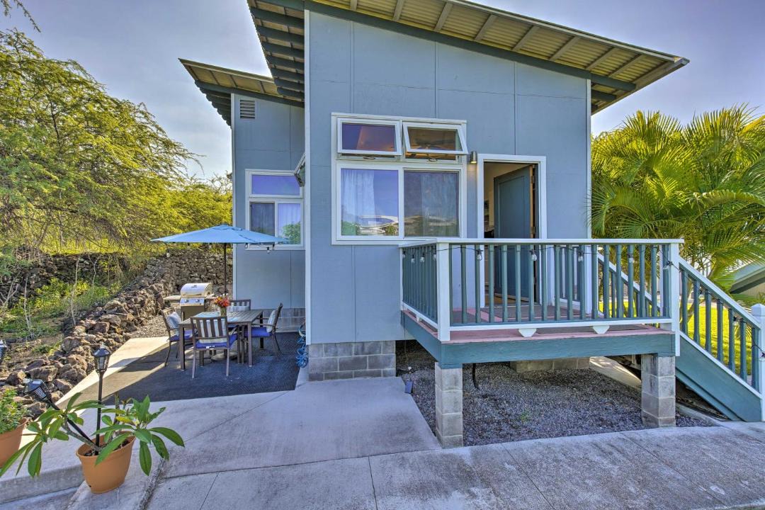 Photo of Patio Balcony in Kahaluu Bay