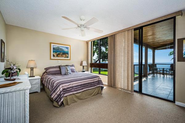 Photo of Bedroom in Kahaluu Bay