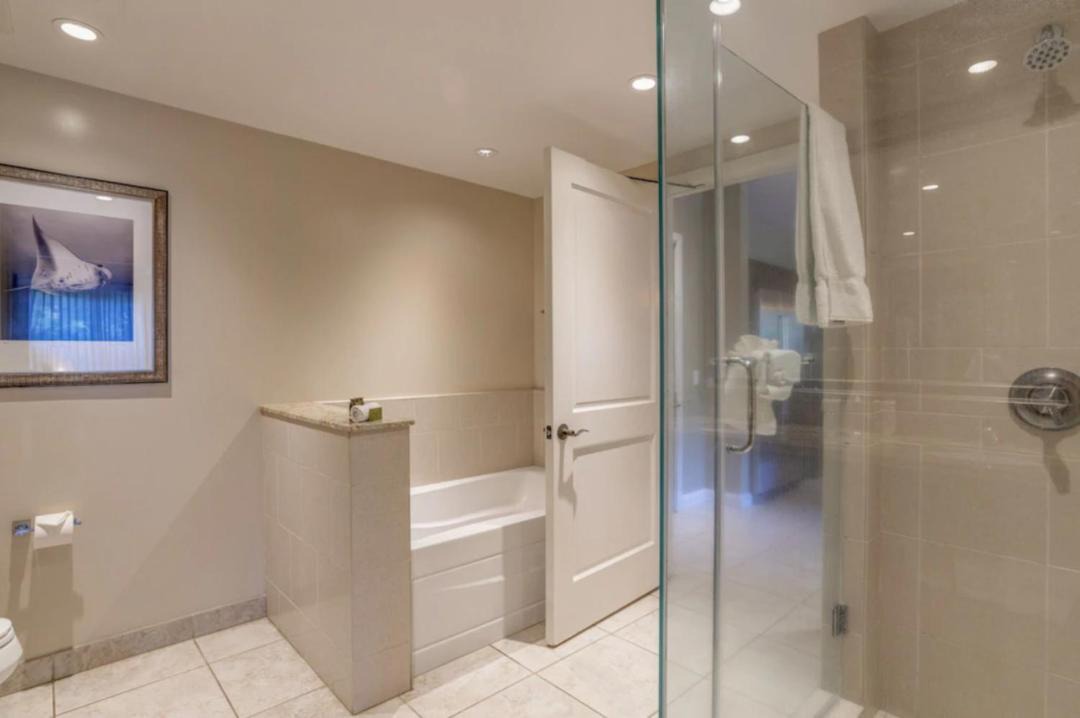 Photo of Bathroom in Honokowai