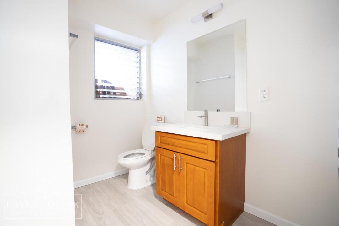 Photo of Bathroom in Waikiki