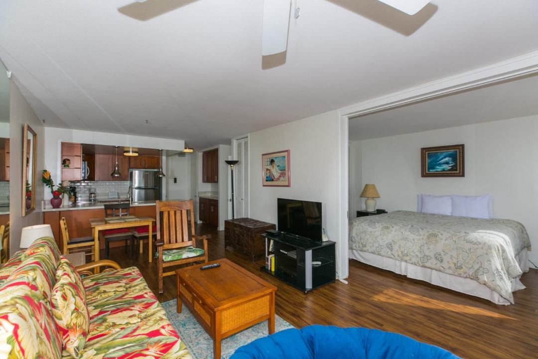 Photo of Livingroom in Waikiki