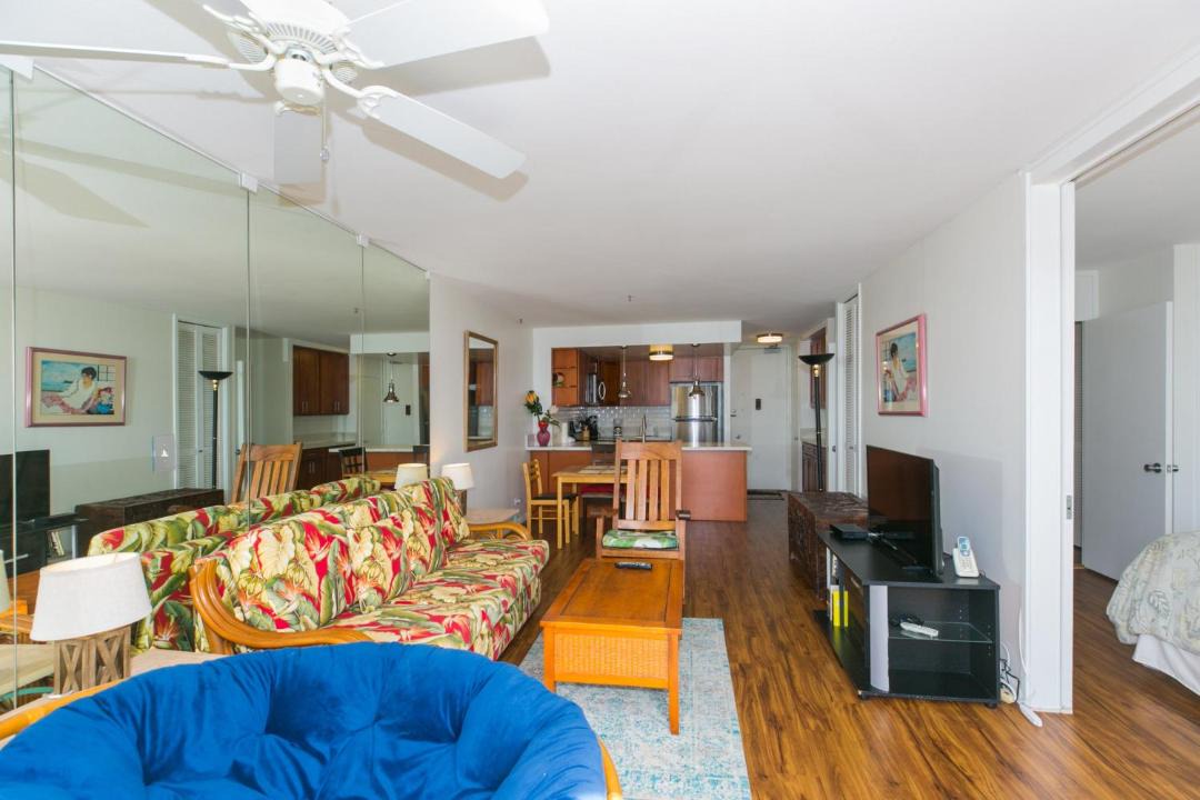 Photo of Livingroom in Waikiki