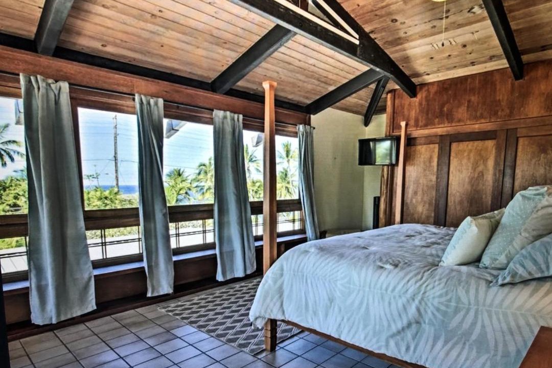 Photo of Bedroom in Kahaluu Bay