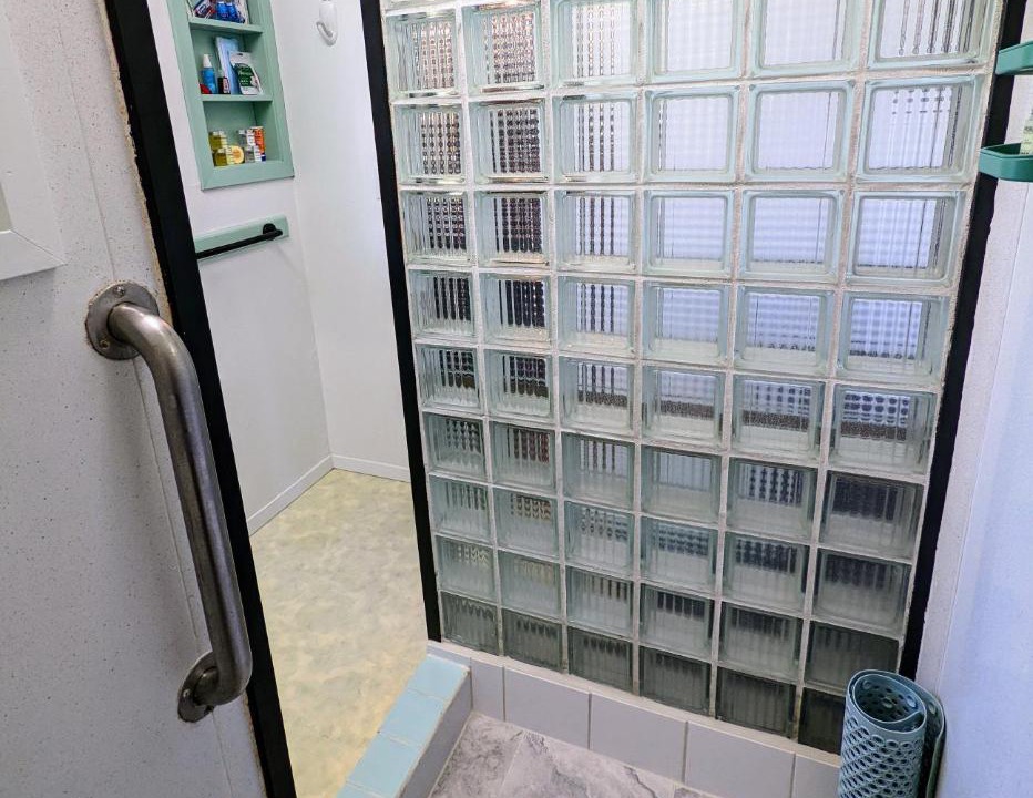 Photo of Bathroom in Hilo