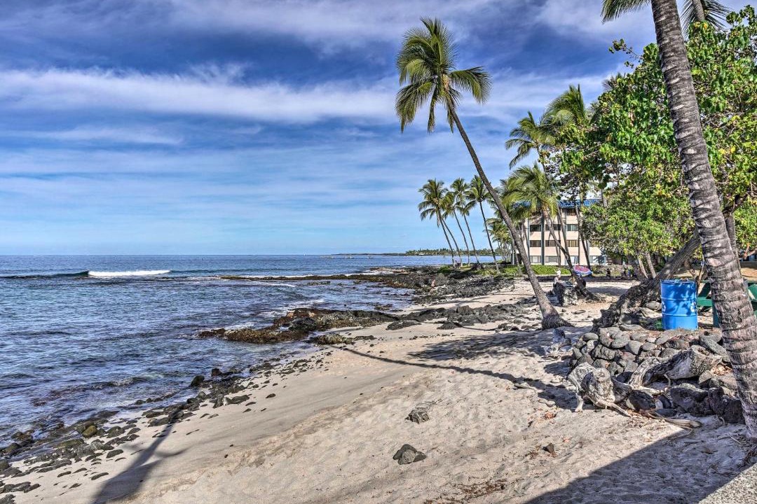 Photo of Others in Historic Kailua Village
