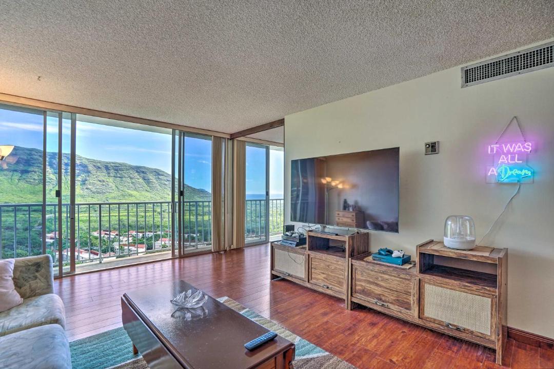 Photo of Others in Makaha