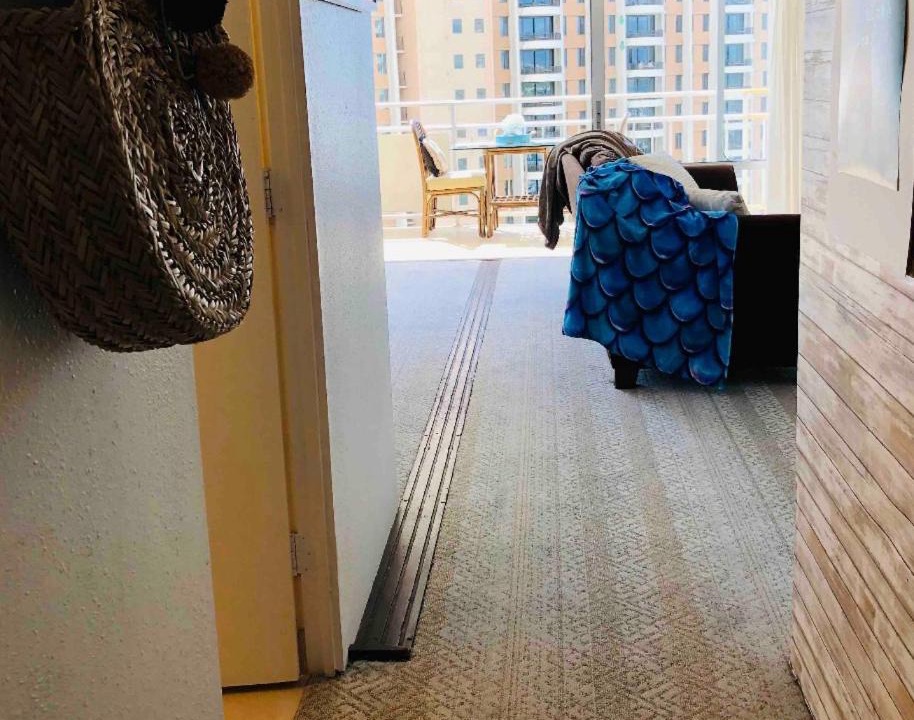 Photo of Livingroom in Waikiki