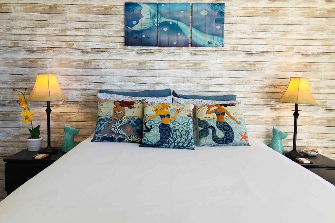 Photo of Bedroom in Waikiki