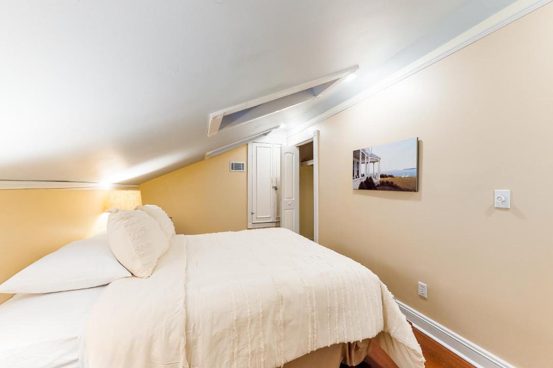 Photo of Bedroom in Historic Downtown Savannah