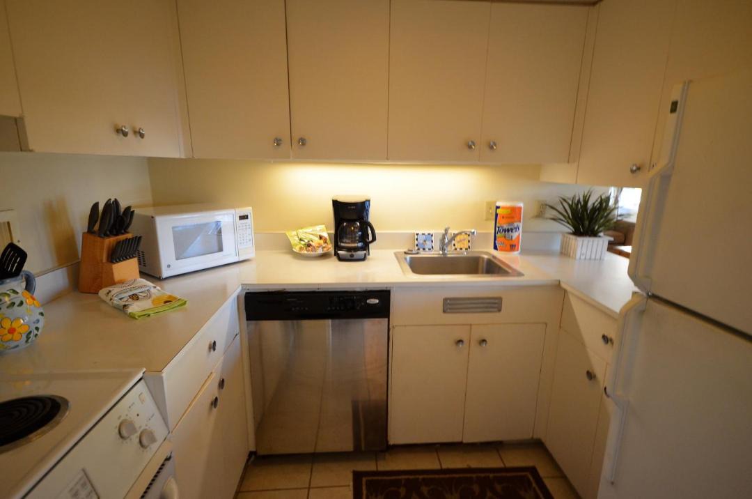 Photo of Kitchen in Waikiki