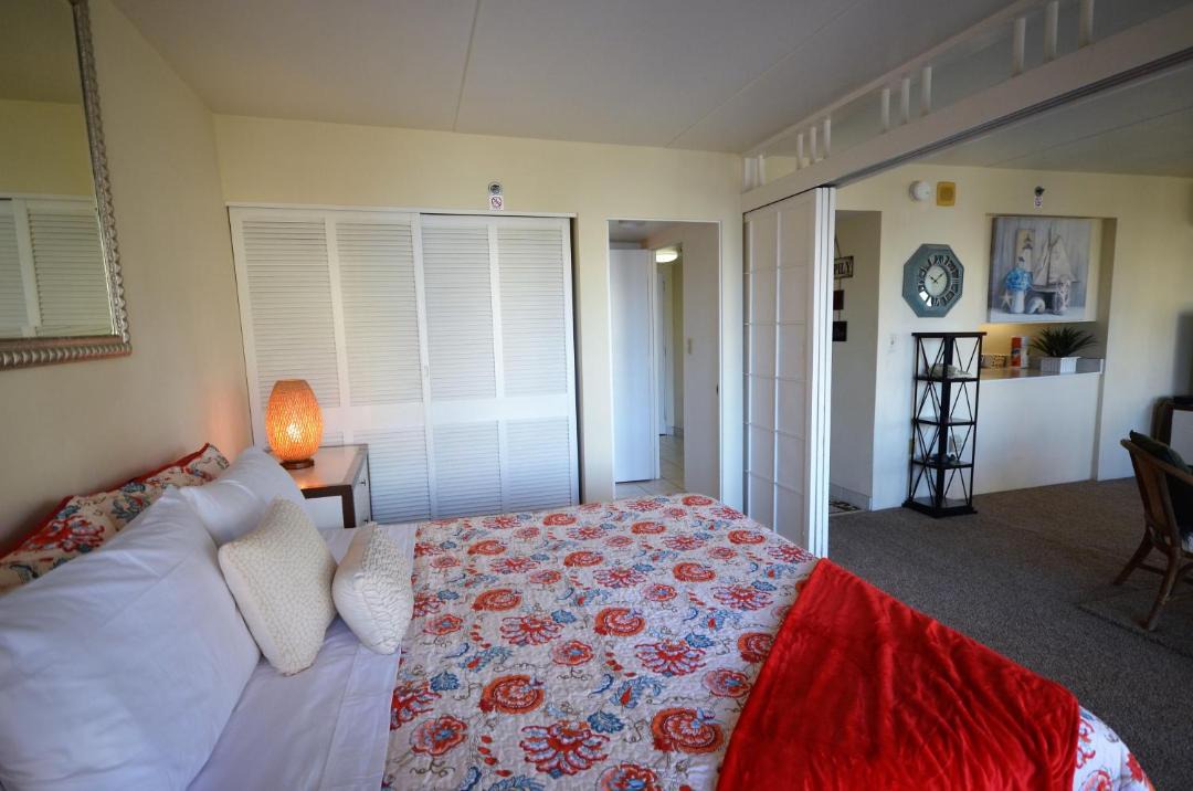 Photo of Bedroom in Waikiki