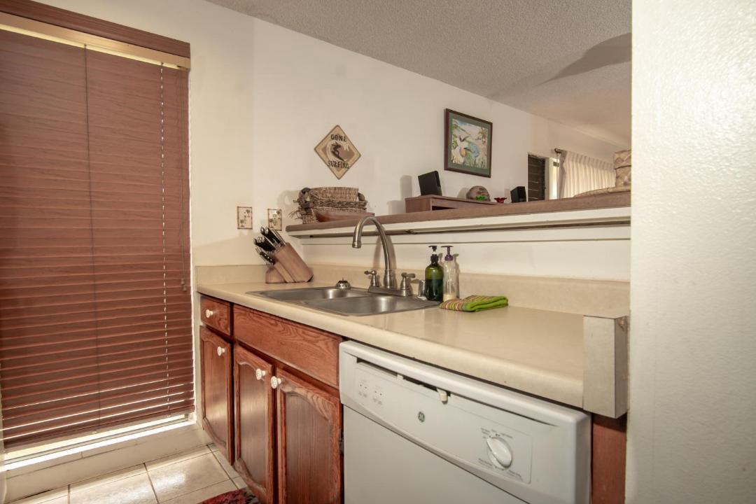 Photo of Kitchen in Maunaloa