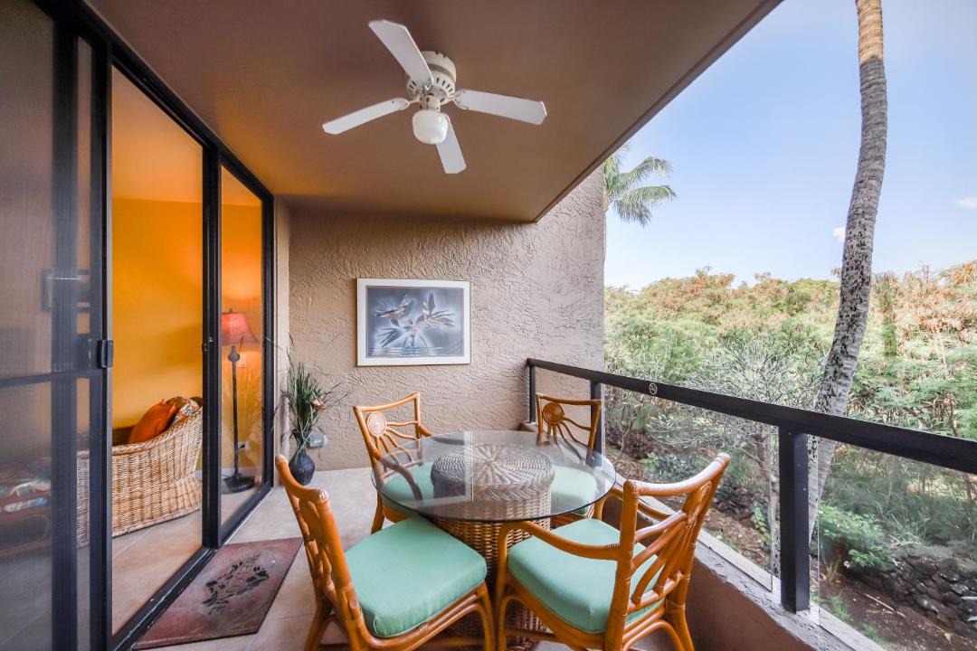 Photo of Patio Balcony in Historic Kailua Village