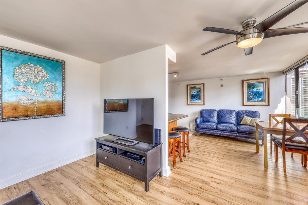 Photo of Livingroom in Waikiki