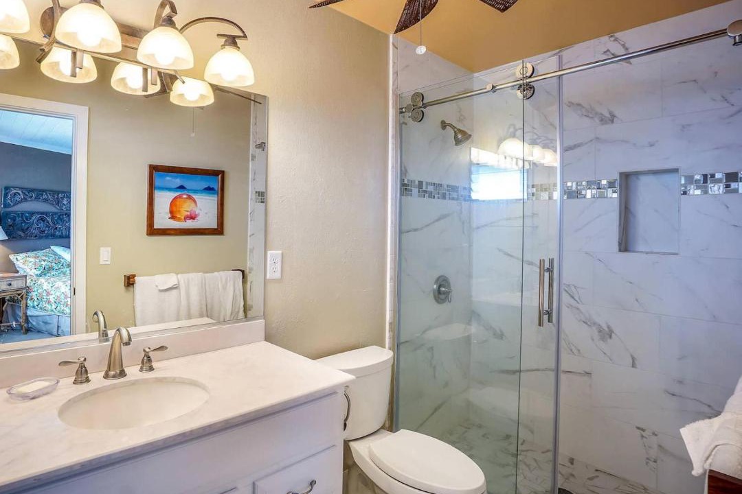 Photo of Bathroom in Historic Kailua Village