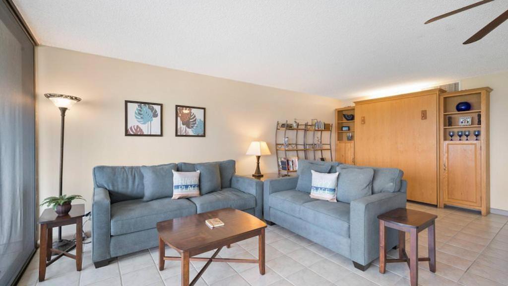 Photo of Livingroom in Historic Kailua Village