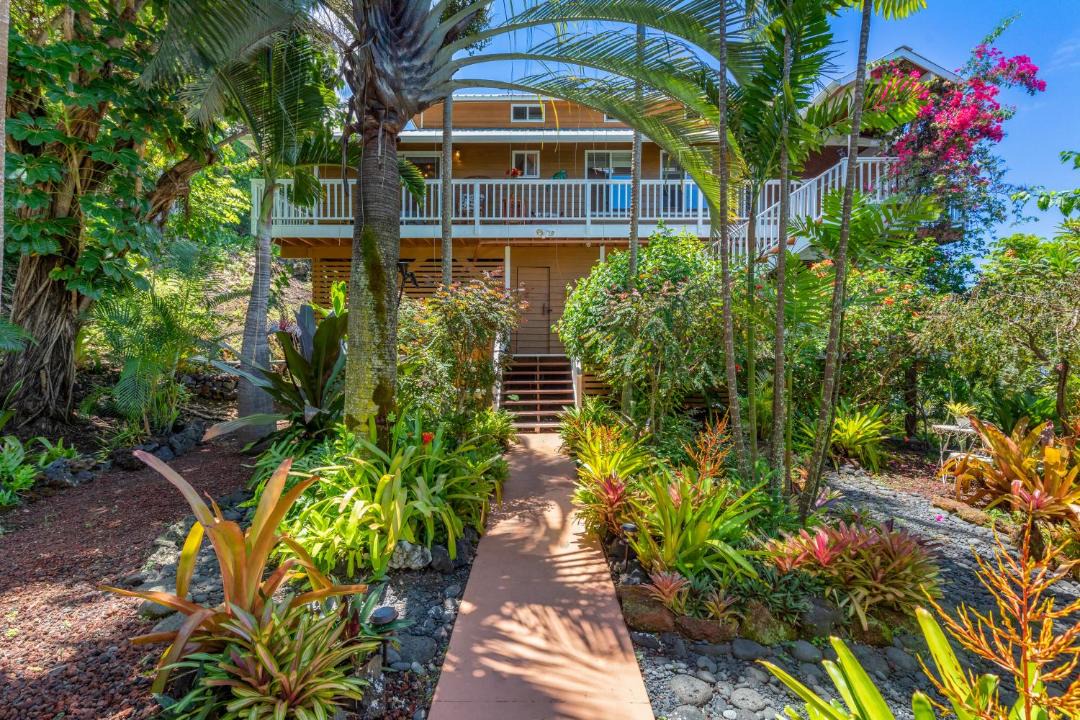 Photo of Others in Kona Paradise