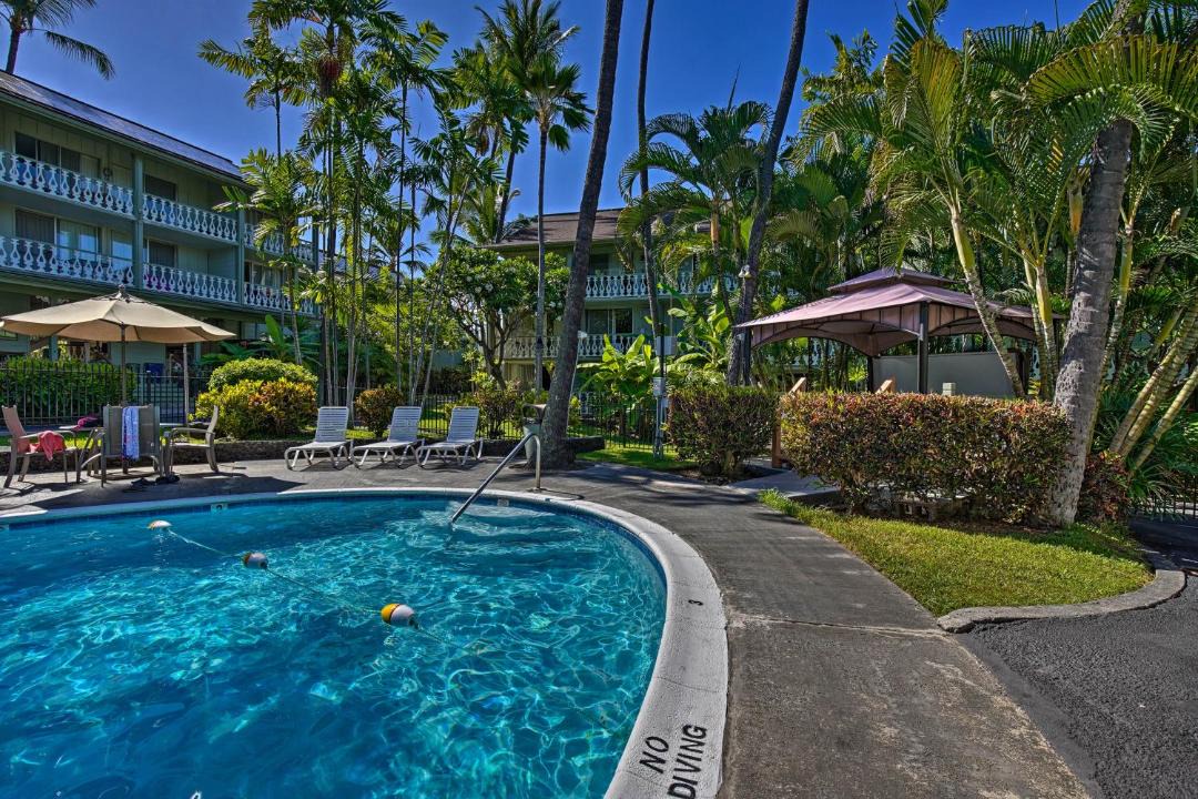 Photo of Others in Historic Kailua Village