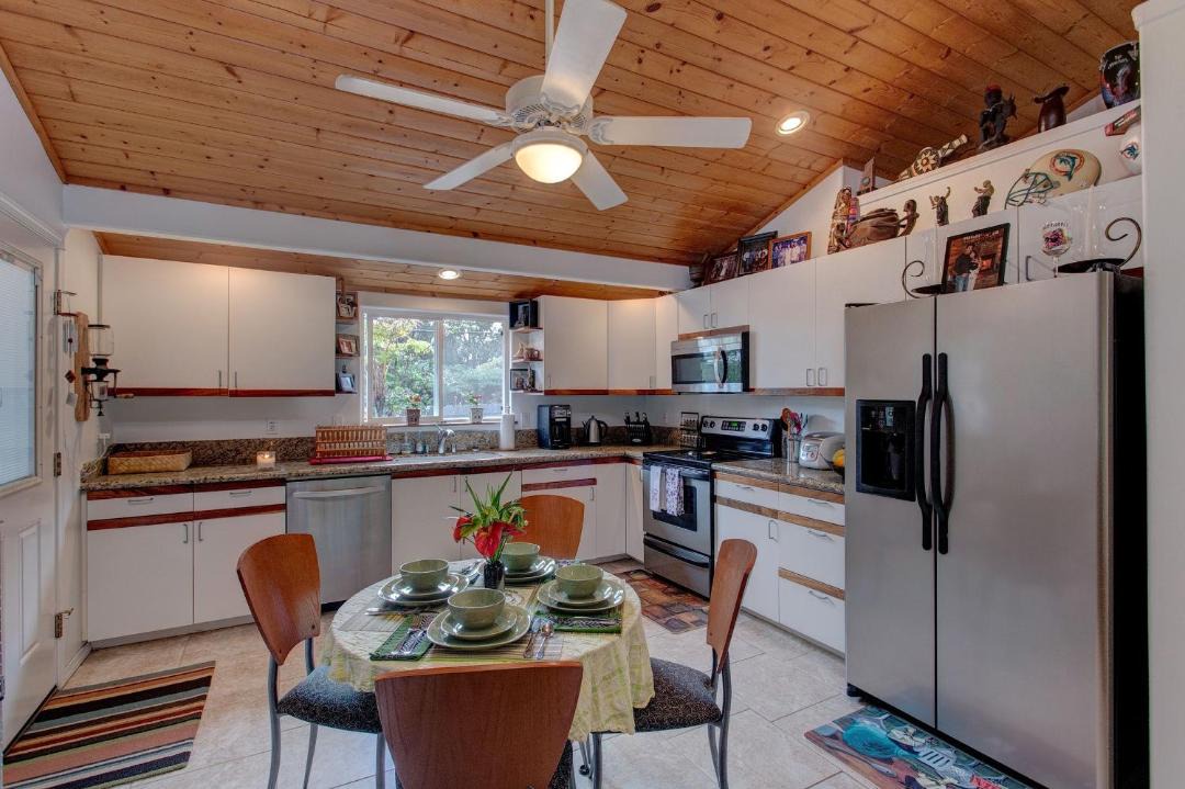 Photo of Kitchen in Ohia Estates