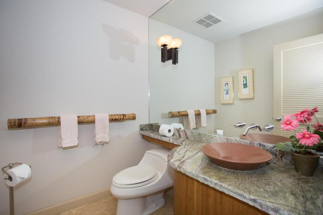 Photo of Bathroom in Waikoloa