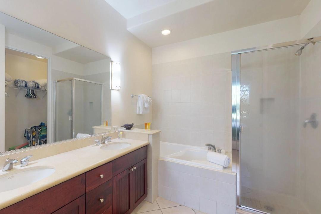 Photo of Bathroom in Waikoloa
