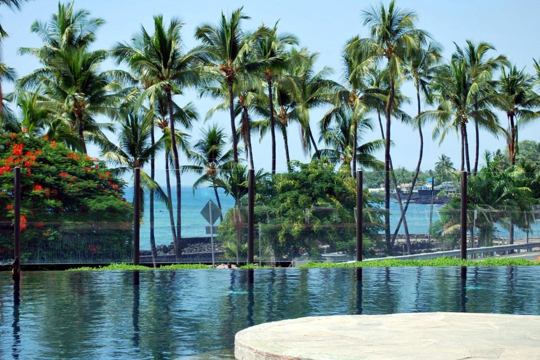 Photo of Others in Kahaluu Bay