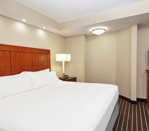 Holiday Inn Express Hampton Ihg Hotel 