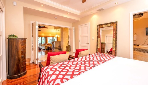 Condo (2 Bedrooms)