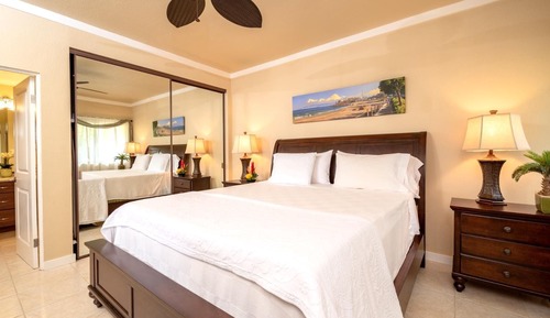 Condo (2 Bedrooms)