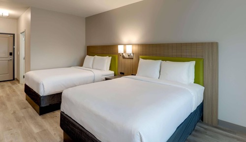 Room, 2 Queen Beds, Accessible, Non Smoking