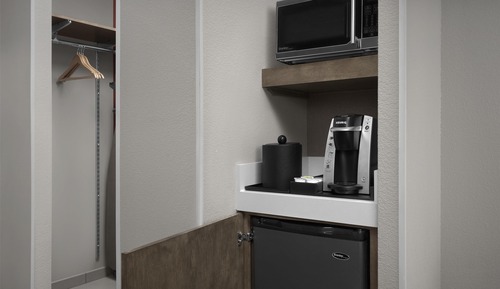 Room, 1 King Bed, Accessible (Hearing)