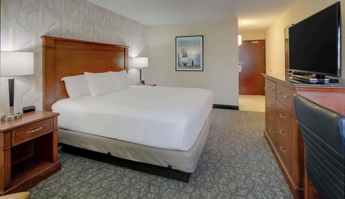 Room, 1 King Bed (Upper Floor)