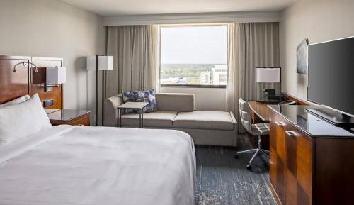 King or Double Room with City View