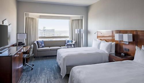 Double Room with 2 Double Beds - Skyline View