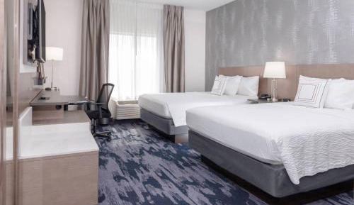 Queen Room with Two Queen Beds - Hearing Accessible