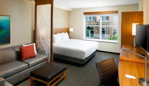King Room with Sofa Bed