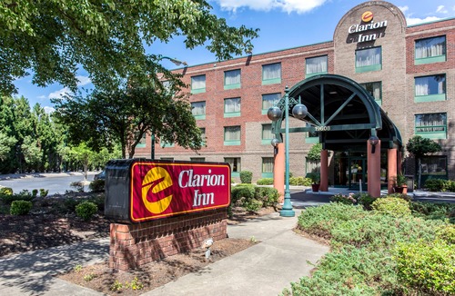 Cornelius Hotel | Clarion Inn & Suites