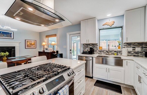 Ashbrook - Clawson Village House | Poolside Bungalow w/ Fire Pit Fun | Luxe King Suite