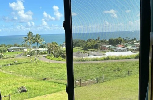 Paukaa Apartment | Magic Skies Top Floor Dream