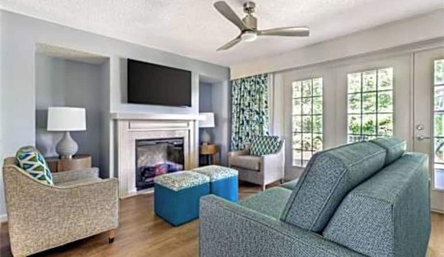 2 Bedroom Condo, Sleeps 6, Greensprings Hilton in Williamsburg!