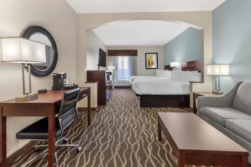 Suites Greenville 
